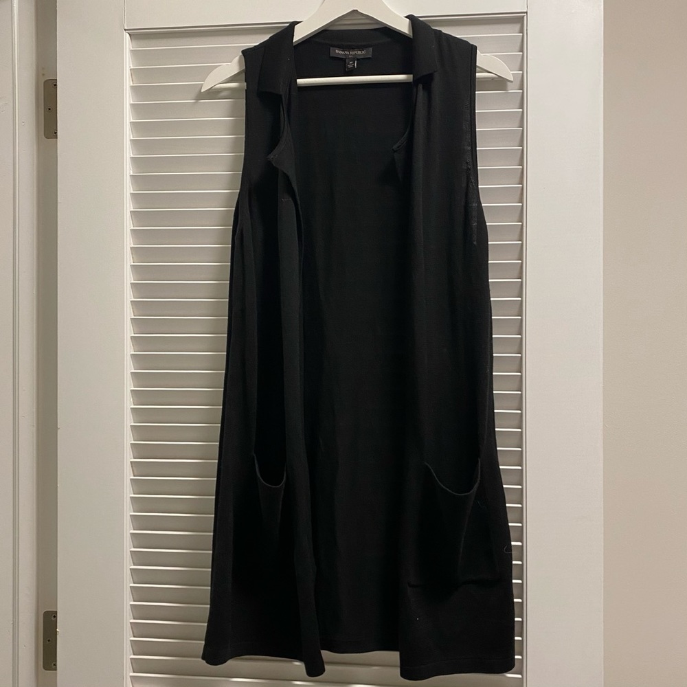 BANANA REPUBLIC CARDIGAN!